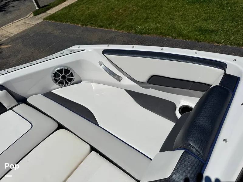 Slide: The Image of Yamaha 195S 2021 - 16480061