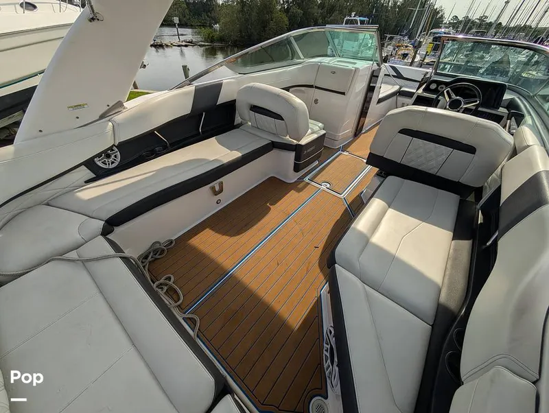 Slide: The Image of Regal 26 FasDeck 2018 - 16543516