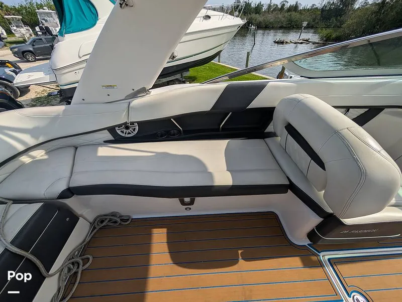 Slide: The Image of Regal 26 FasDeck 2018 - 16543600