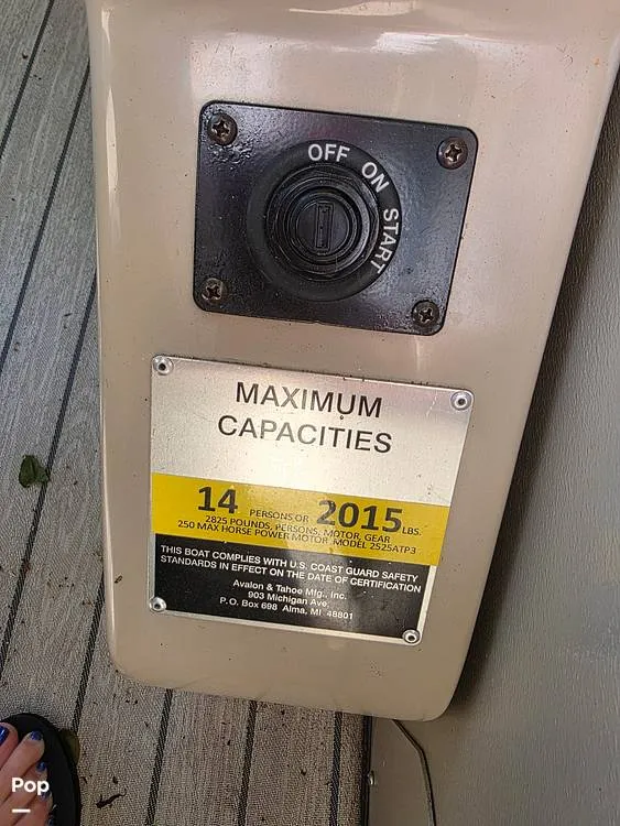 Slide: The Image of Avalon Catalina 2585 EL 2020 - 16497399
