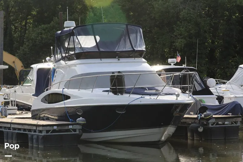 Slide: The Image of 2006 Regal Commodore 4080 Flybridge - 16537845