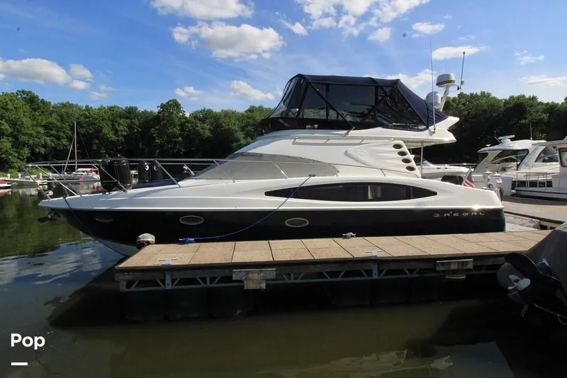 Slide: The Image of 2006 Regal Commodore 4080 Flybridge - 16537888