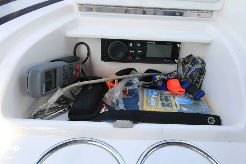 Slide: The Image of Glove Box - 16537948
