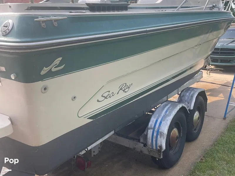 Slide: The Image of Sea Ray 230 1988 - 16485768