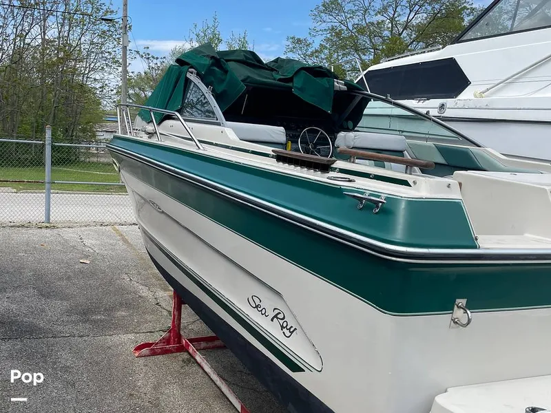 Slide: The Image of Sea Ray 230 1988 - 16485782