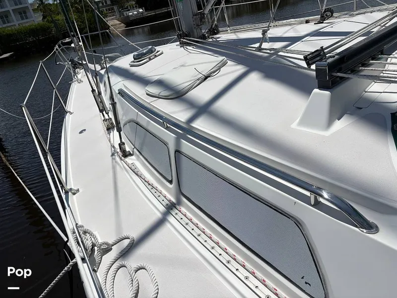 Slide: The Image of Catalina 350 MKI Wing Keel 2003 - 16494630