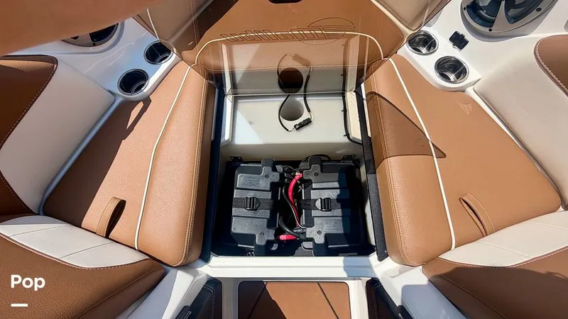 Slide: The Image of Malibu 22 LSV 2021 - 16506018