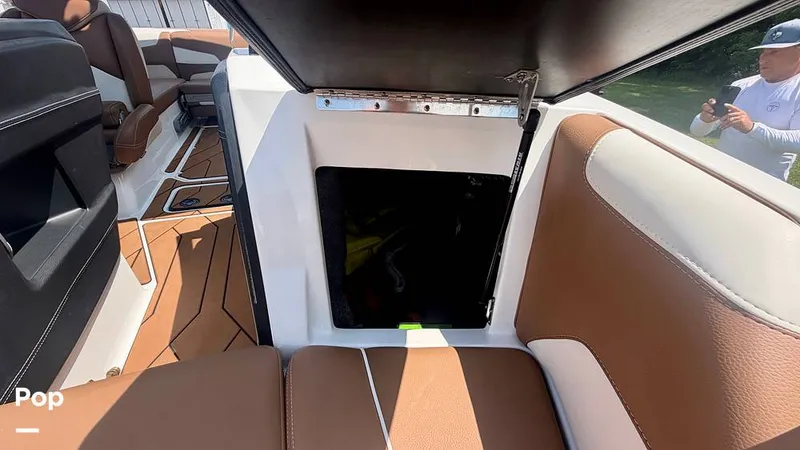 Slide: The Image of Malibu 22 LSV 2021 - 16506022