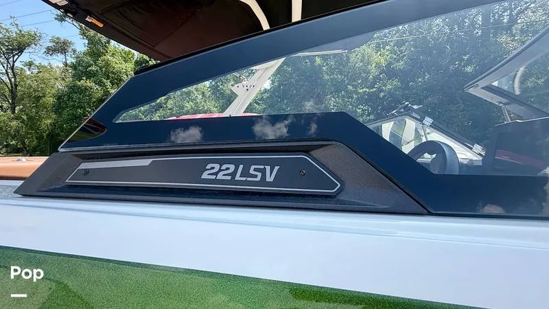 Slide: The Image of Malibu 22 LSV 2021 - 16506110
