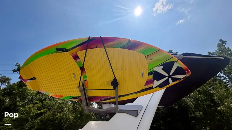 Slide: The Image of Malibu 22 LSV 2021 - 16506109