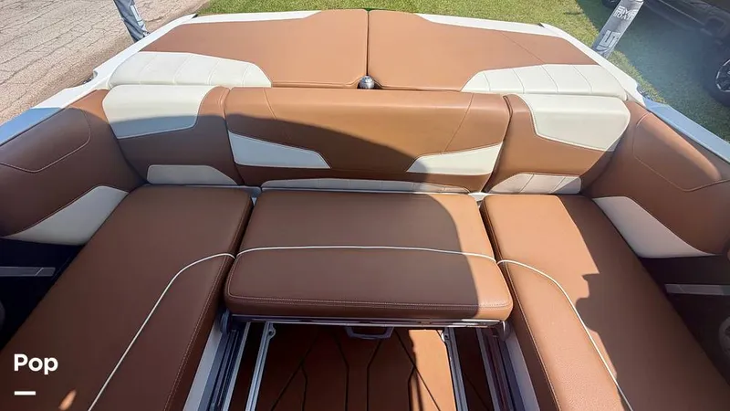 Slide: The Image of Malibu 22 LSV 2021 - 16506011