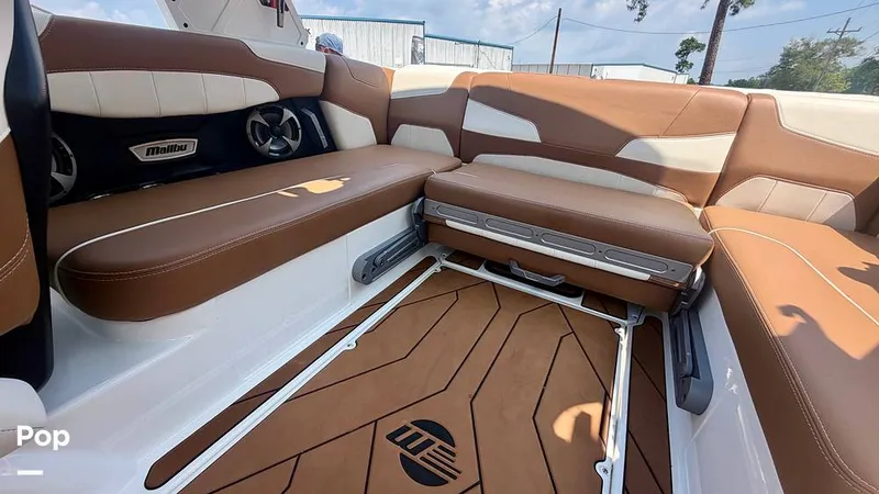 Slide: The Image of Malibu 22 LSV 2021 - 16506087