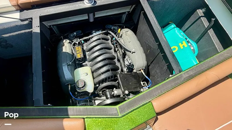 Slide: The Image of Malibu 22 LSV 2021 - 16506054