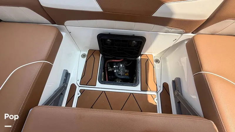 Slide: The Image of Malibu 22 LSV 2021 - 16506047