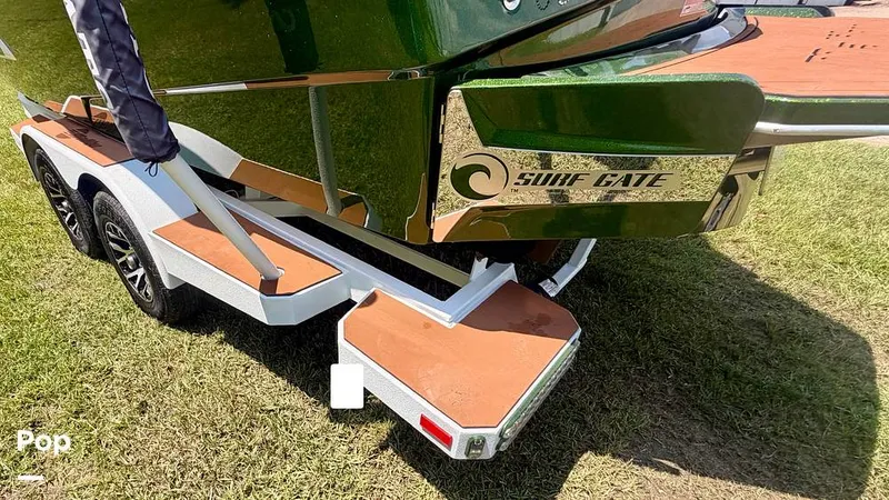 Slide: The Image of Malibu 22 LSV 2021 - 16506092
