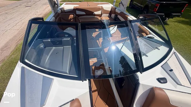 Slide: The Image of Malibu 22 LSV 2021 - 16506025