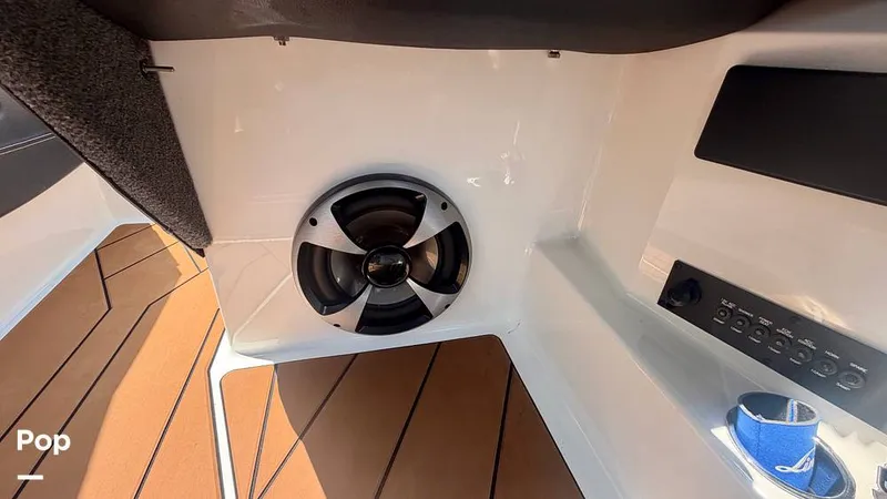 Slide: The Image of Malibu 22 LSV 2021 - 16506062