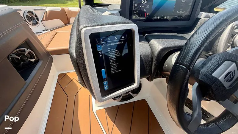 Slide: The Image of Malibu 22 LSV 2021 - 16506061