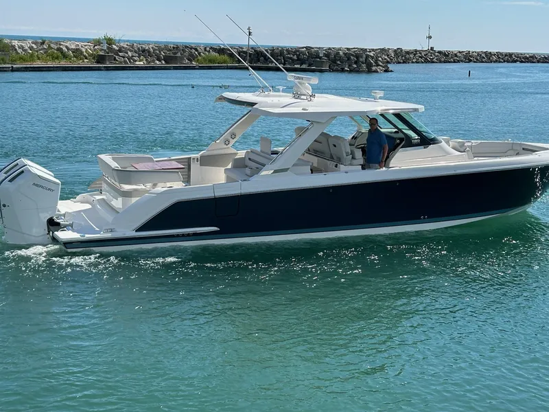 Slide: The Image of Tiara 43LS 2025 - 2