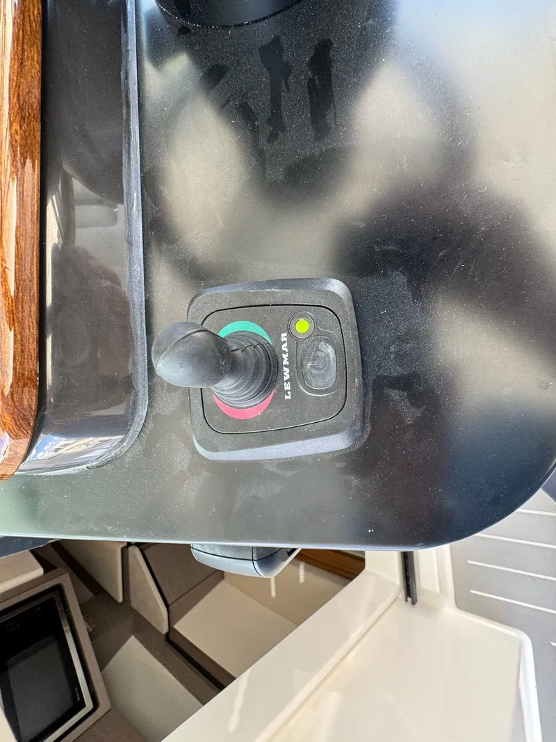 Slide: The Image of Tiara 43LS 2025 - 46