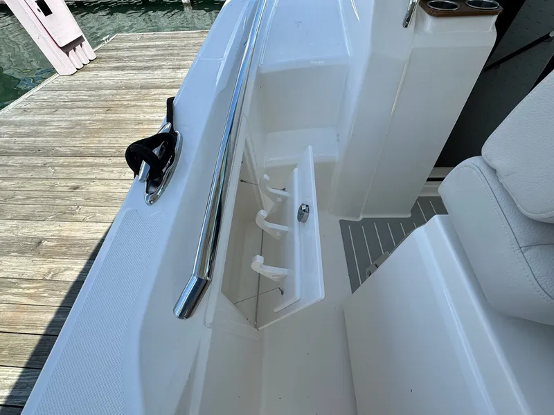 Slide: The Image of Tiara 43LS 2025 - 47