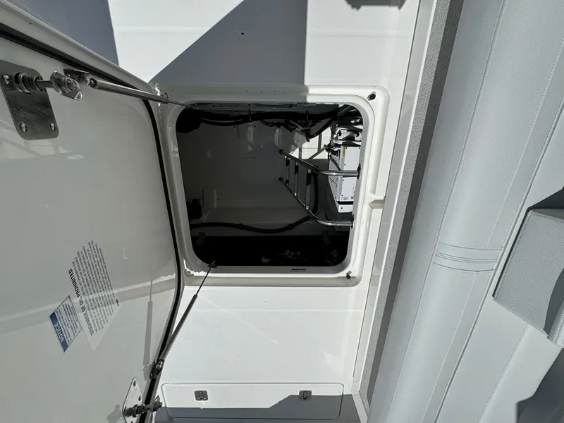 Slide: The Image of Tiara 43LS 2025 - 54