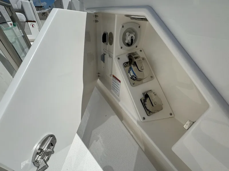 Slide: The Image of Tiara 43LS 2025 - 61