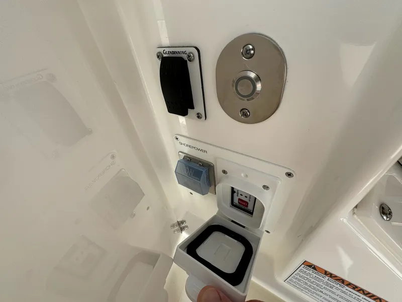 Slide: The Image of Tiara 43LS 2025 - 63