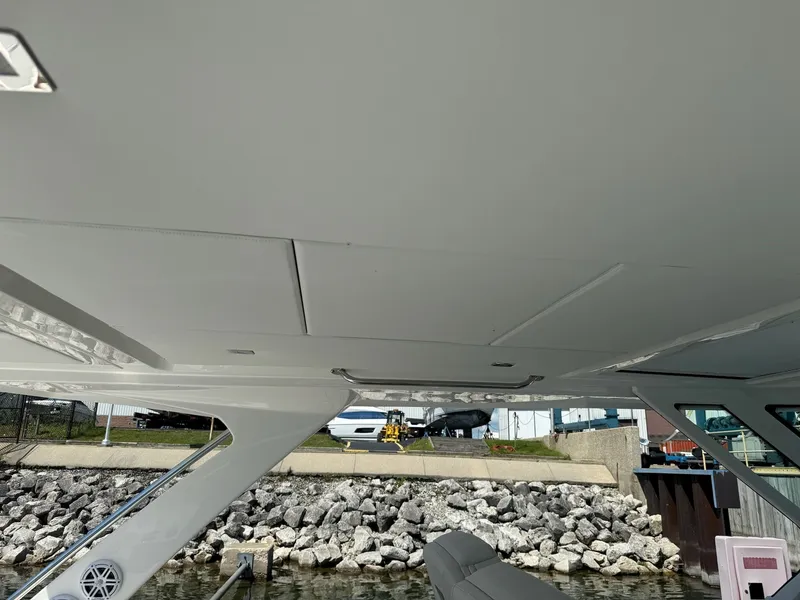 Slide: The Image of Tiara 43LS 2025 - 65