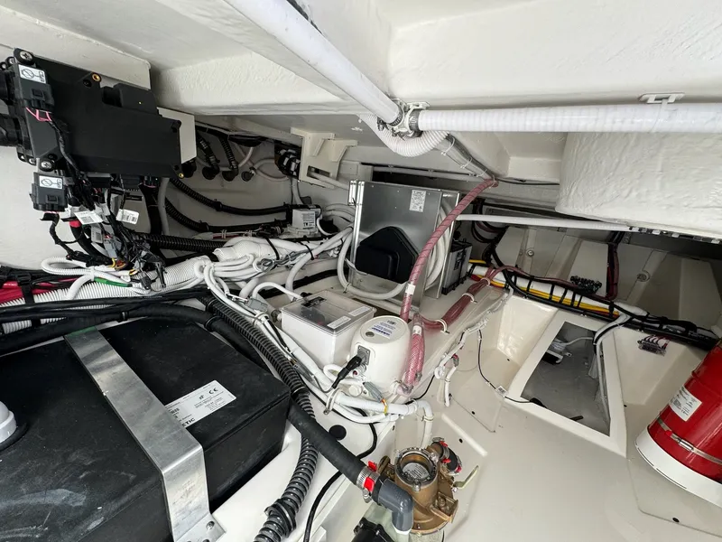 Slide: The Image of Tiara 43LS 2025 - 96