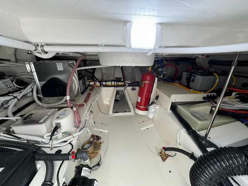 Slide: The Image of Tiara 43LS 2025 - 97