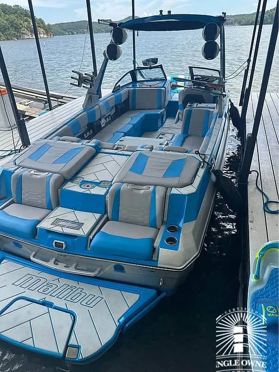The Image of Malibu 25 LSV 2022 - 16505436