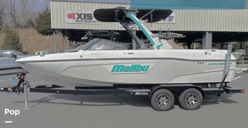 Slide: The Image of Malibu Wakesetter 23 lsv 2023 - 16551204
