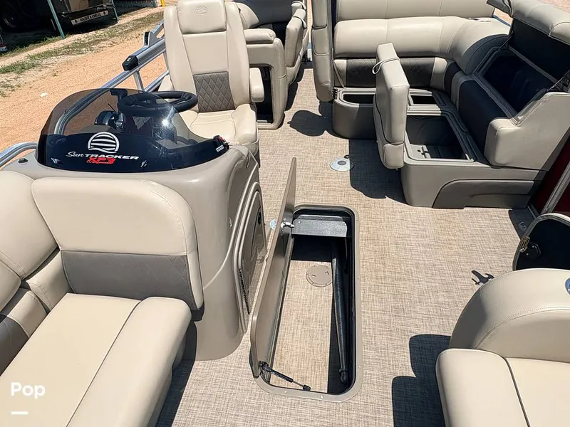 Slide: The Image of Sunseeker PARTY BARGE RFXP3 2023 - 16505793