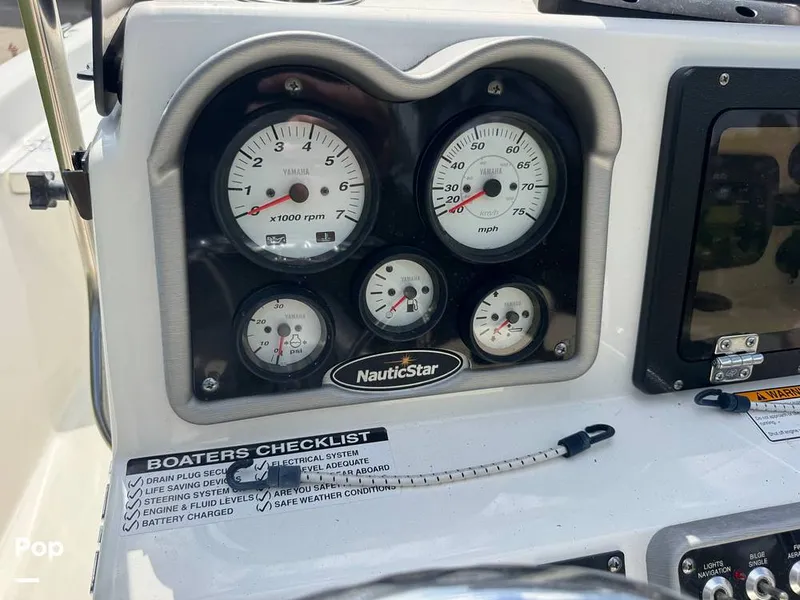Slide: The Image of NauticStar NauticBay 1810 2018 - 16499725