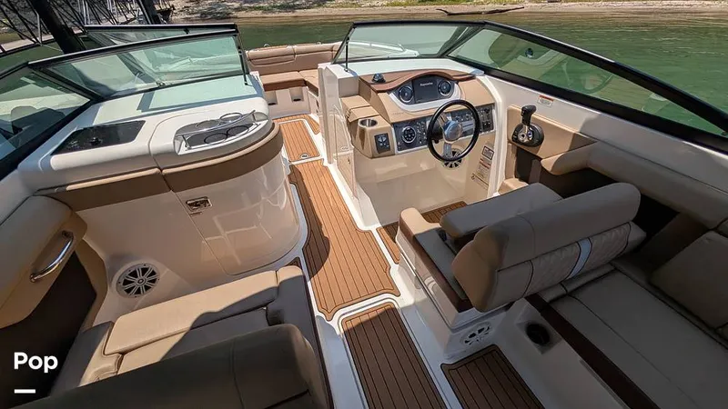 Slide: The Image of Sea Ray 290 Sundeck 2016 - 16547733