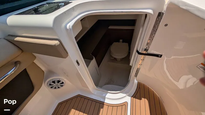 Slide: The Image of Sea Ray 290 Sundeck 2016 - 16547717
