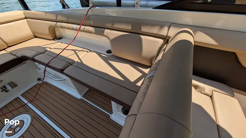 Slide: The Image of Sea Ray 290 Sundeck 2016 - 16547674