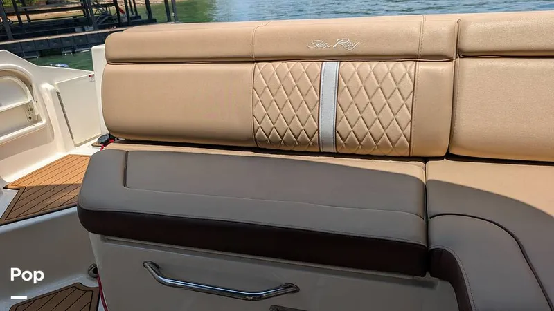 Slide: The Image of Sea Ray 290 Sundeck 2016 - 16547760