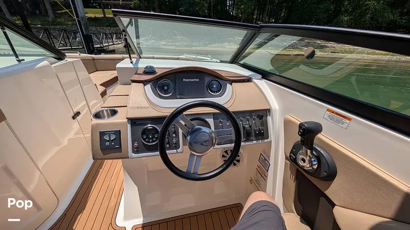 Slide: The Image of Sea Ray 290 Sundeck 2016 - 16547823