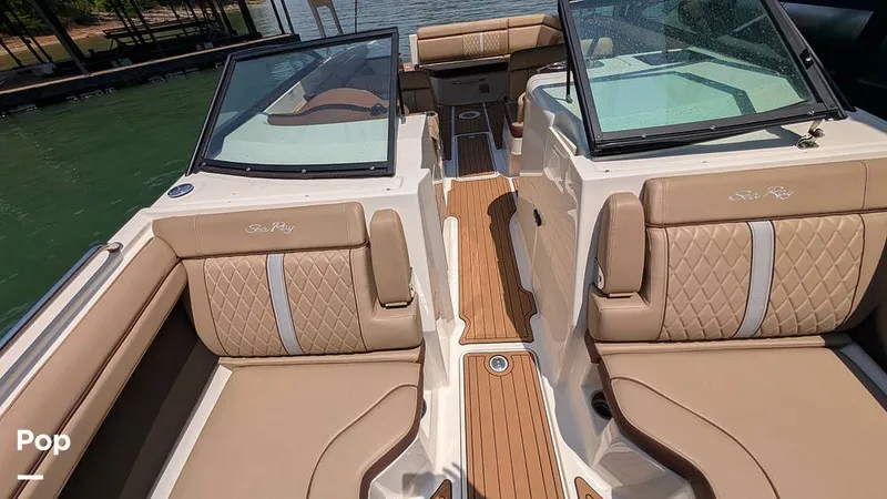 Slide: The Image of Sea Ray 290 Sundeck 2016 - 16547695