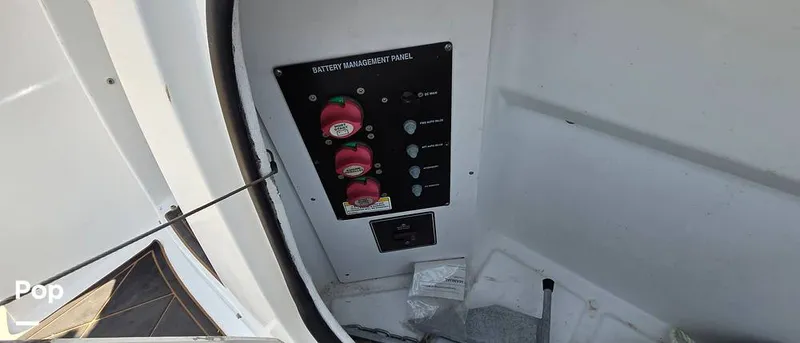 Slide: The Image of Bayliner 315 Cruiser 2012 - 16586435