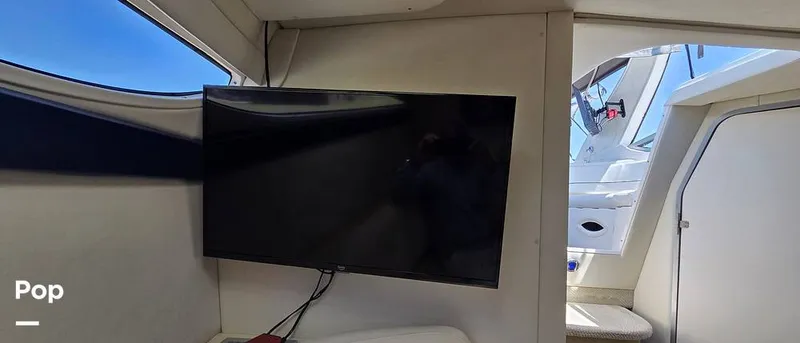 Slide: The Image of Bayliner 315 Cruiser 2012 - 16586359