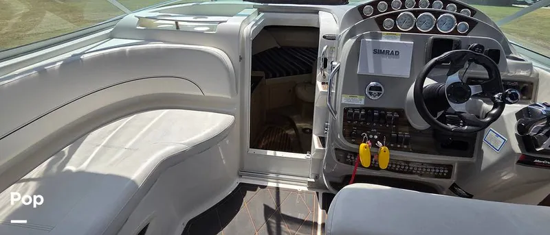 Slide: The Image of Bayliner 315 Cruiser 2012 - 16586334