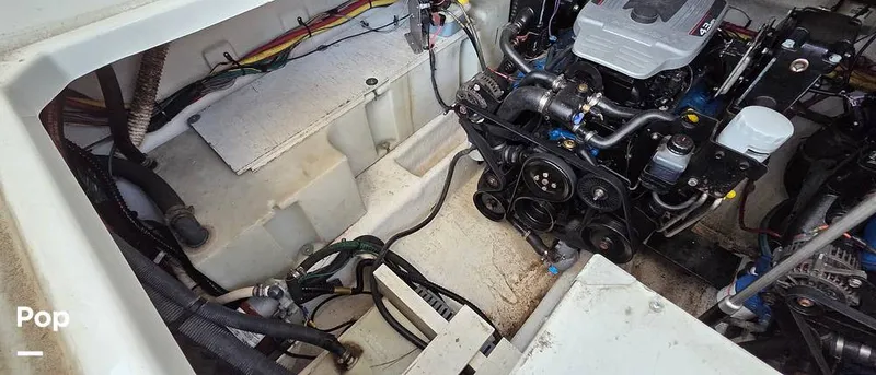 Slide: The Image of Bayliner 315 Cruiser 2012 - 16586427