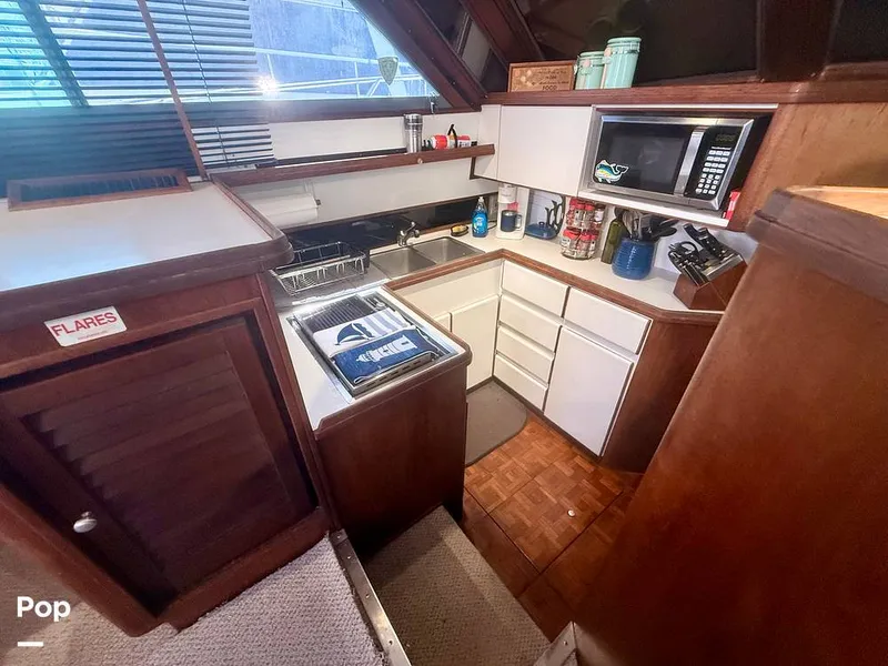 Slide: The Image of Tiara 3600 Sportfish Convertible 1988 - 16560080