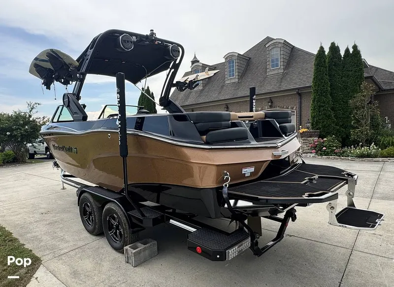 Slide: The Image of Mastercraft XT23 (Only 21hrs Ashley Kidd Edition) 2024 - 16541172