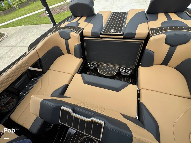 Slide: The Image of Mastercraft XT23 (Only 21hrs Ashley Kidd Edition) 2024 - 16541127