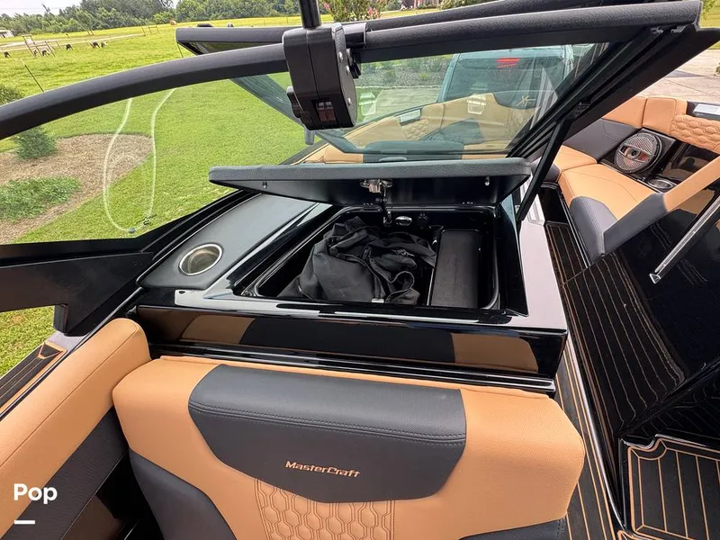 Slide: The Image of Mastercraft XT23 (Only 21hrs Ashley Kidd Edition) 2024 - 16541121