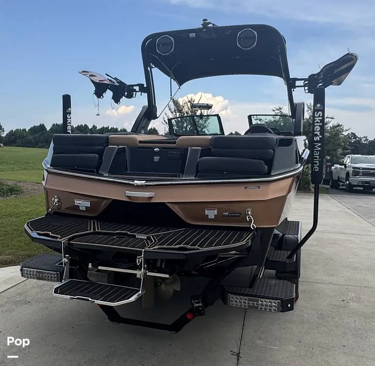 Slide: The Image of Mastercraft XT23 (Only 21hrs Ashley Kidd Edition) 2024 - 16541171